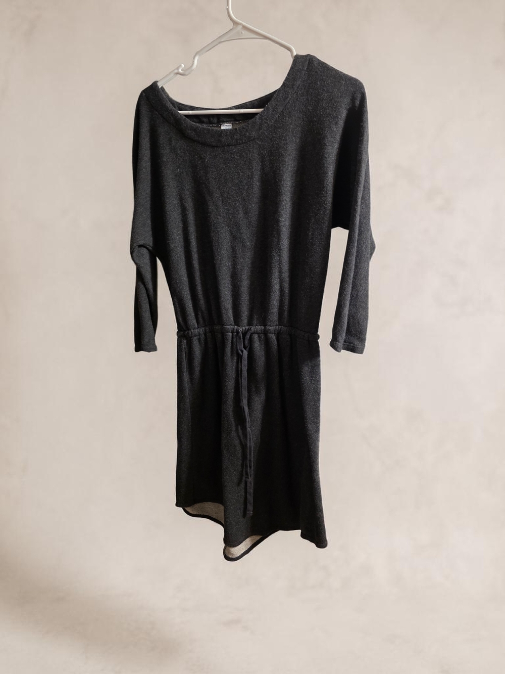 Old Navy Black Long-Sleeve Drawstring Waist Dress